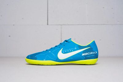 Лот: 11618280. Фото: 1. Футбольная обувь Nike Mercurial... Кеды, кроссовки, слипоны