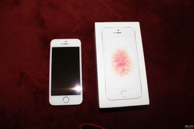 Лот: 13523603. Фото: 1. Iphone SE 32 Гб Rose Gold. Смартфоны