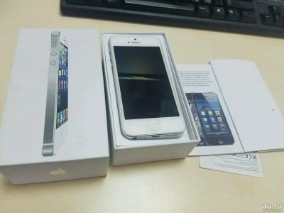 Лот: 10278962. Фото: 1. Продам 2 телефона iPhone 5 16гб... Смартфоны