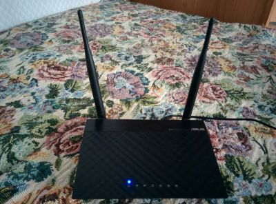 Лот: 7985242. Фото: 1. Маршрутизатор (роутер) ASUS RT-N12... Маршрутизаторы (роутеры)