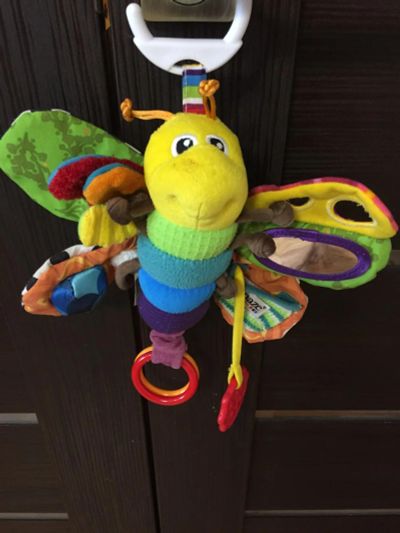 Лот: 10757854. Фото: 1. Подвеска пчелка Lamaze. Для младенцев