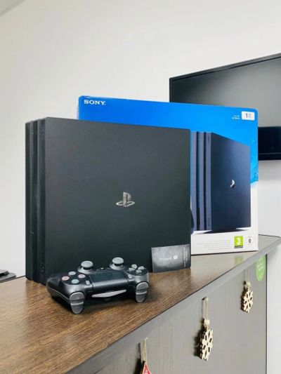 Лот: 16913773. Фото: 1. PlayStation 4 Pro 1TB Гарантия... Игровые приставки, консоли