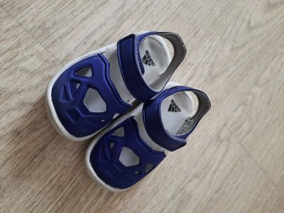 Лот: 17947758. Фото: 1. Детские сандали Adidas р.21. Сандалии