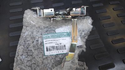 Лот: 23528777. Фото: 1. Замок Капота Mitsubishi Lancer. Другое (автозапчасти)