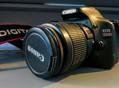 Лот: 6951498. Фото: 1. Canon 550D, canon 18-55mm. Возможна... Цифровые зеркальные
