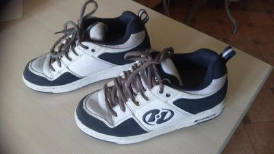 Лот: 11270765. Фото: 1. Кроссовки Heelys. Кеды, кроссовки, слипоны