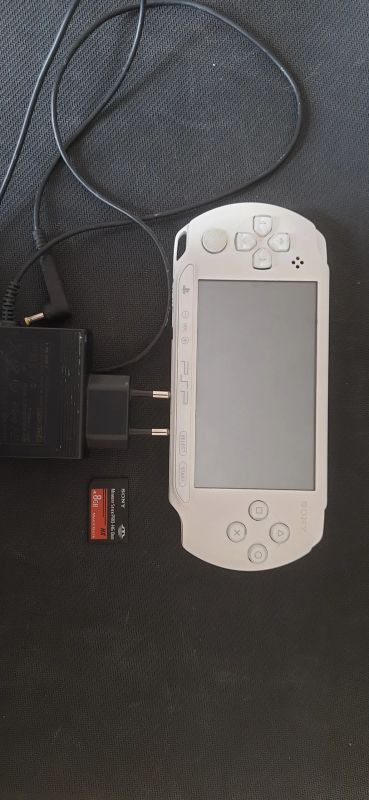 Лот: 22381138. Фото: 1. Sony psp. Игры для консолей