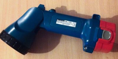 Лот: 4762709. Фото: 1. Фонарь Makita ML120 12V (Оригинал... Электроинструмент