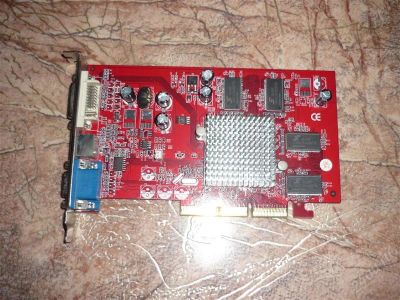 Лот: 2097598. Фото: 1. Видеокарта ATI 9550 AGP 8x 128... Видеокарты