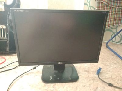 Лот: 11786869. Фото: 1. Монитор LG flatron L192WS. ЖК-мониторы