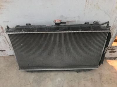 Лот: 10546212. Фото: 1. Радиатор Nissan bluebird u14. Двигатель и элементы двигателя