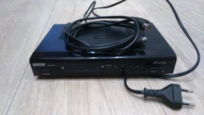 Лот: 17052994. Фото: 1. ТВ-приставка (декодер) DVB-T2... Цифровое, спутниковое ТВ