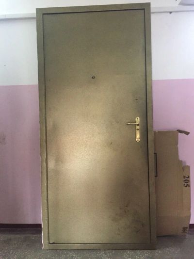 Лот: 7547468. Фото: 1. Металлическая дверь. Двери входные
