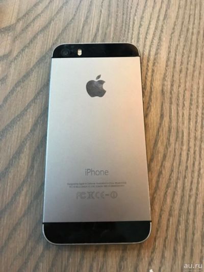 Лот: 9203958. Фото: 1. iPhone 5s Space Gray 16GB. Смартфоны