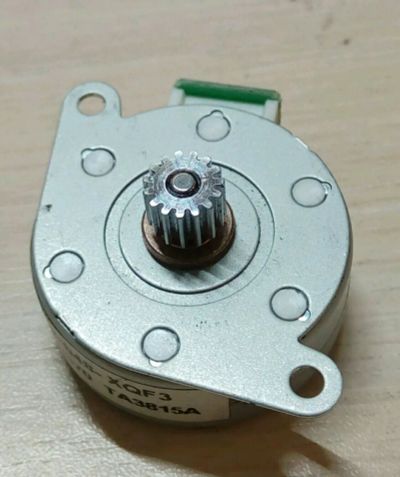 Лот: 12331351. Фото: 1. Шаговый двигатель 5. Электродвигатели, микромоторы