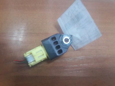 Лот: 21411090. Фото: 1. Датчик AIR BAG Toyota Camry AVV50. Двигатель и элементы двигателя