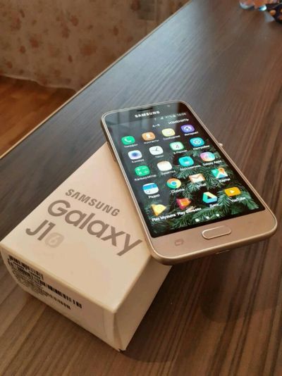Лот: 11750775. Фото: 1. Samsung Galaxy j1 2016. Смартфоны