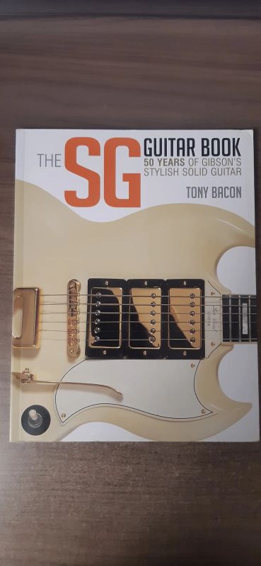 Лот: 19624612. Фото: 1. Книга The SG Guitar Book 50 years... Книги