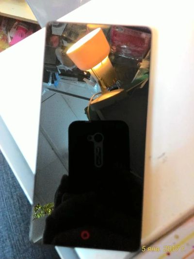 Лот: 8831456. Фото: 1. Zte Nubia z5s mini. Смартфоны