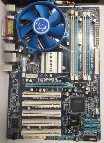 Лот: 16813335. Фото: 1. 775 на DDR3 и P43 чипсет не стартует. Материнские платы