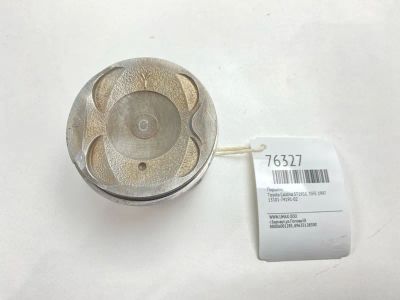 Лот: 21110588. Фото: 1. Поршень Toyota Caldina 1997 131017419102... Двигатель и элементы двигателя