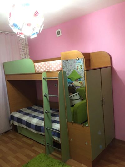 Лот: 18364372. Фото: 1. Кровать двухъярусная со шкафом. Кровати