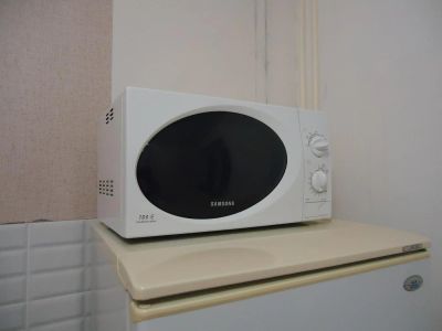 Лот: 11036495. Фото: 1. Продам микроволновку Samsung. Микроволновки, мини-печи