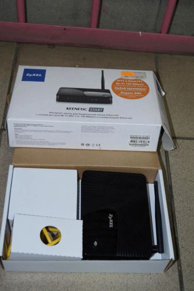 Лот: 9920028. Фото: 1. WI-FI роутер ZyXEll keenetic start. Маршрутизаторы (роутеры)