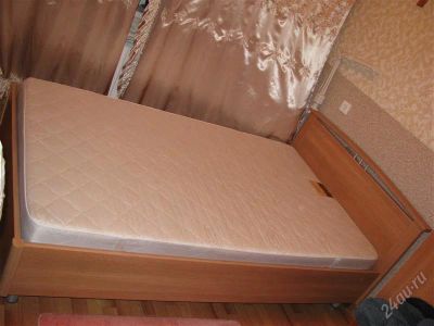 Лот: 2447998. Фото: 1. Кровать с матрасом 160-200 см. Кровати