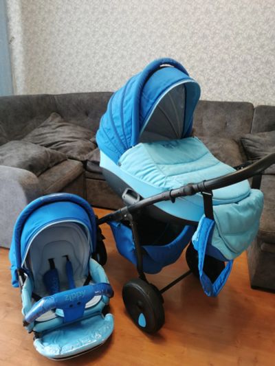 Лот: 20412822. Фото: 1. Коляска Tutis Zippy 2 в 1. Коляски