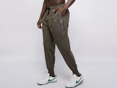 Лот: 20837670. Фото: 1. Брюки спортивные Nike (31175... Брюки, джинсы, шорты