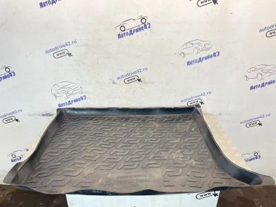 Лот: 25366425. Фото: 1. коврик в багажник Renault Sandero... Двигатель и элементы двигателя