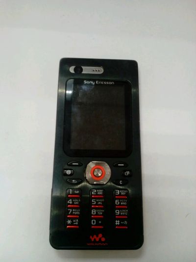 Лот: 10939017. Фото: 1. №947. Sony Ericsson W880i. Кнопочные мобильные телефоны