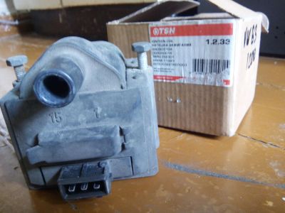Лот: 5484701. Фото: 1. audi vw volkswagen Коммутатор. Электрооборудование