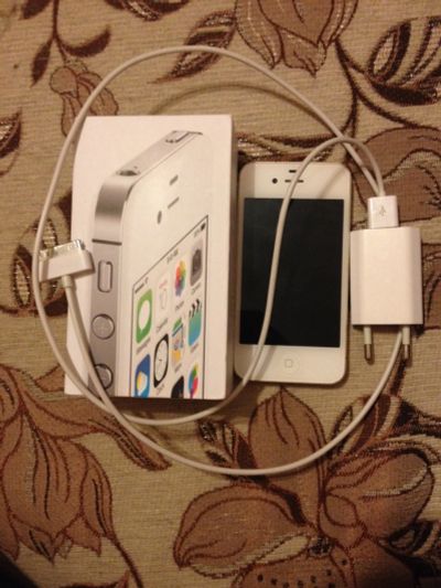 Лот: 7537639. Фото: 1. IPhone 4. Смартфоны
