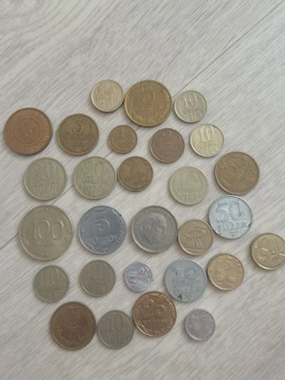 Лот: 18617299. Фото: 1. Монеты разные. Россия и СССР 1917-1991 года