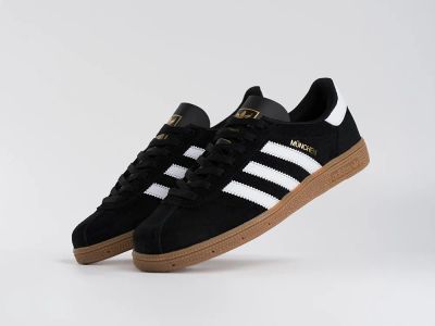 Лот: 24973679. Фото: 1. Кроссовки Adidas MUNCHEN. Кеды, кроссовки, слипоны