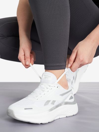 Лот: 25370351. Фото: 1. Кроссовки женские Reebok Prime... Кеды, кроссовки, слипоны