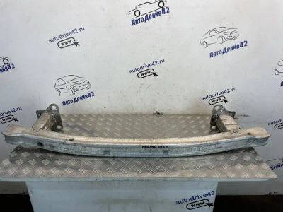 Лот: 22989016. Фото: 1. жесткость бампера Renault Megane... Двигатель и элементы двигателя