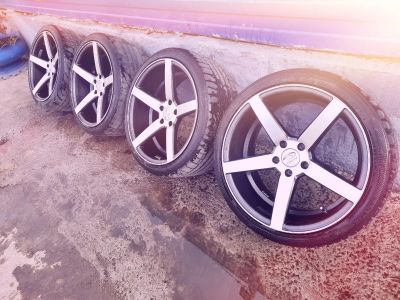 Лот: 16638395. Фото: 1. Sakura Wheels 9140 + резина. Шины на дисках
