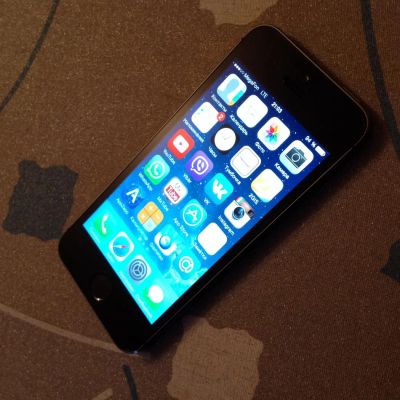 Лот: 3826700. Фото: 1. iPhone 5s РСТ А1457 64gb Space... Смартфоны