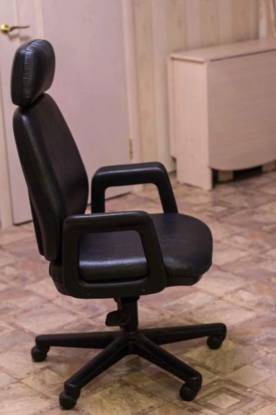 Лот: 3998789. Фото: 1. кресло для руководителя Финский... Другое (офисная мебель и домашние кабинеты)