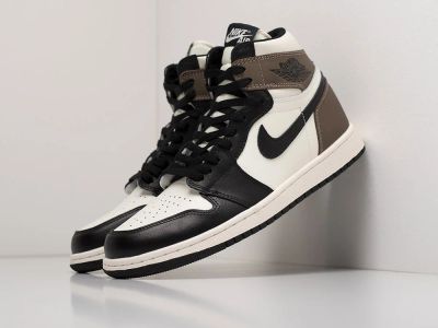 Лот: 17258060. Фото: 1. Кроссовки Nike Air Jordan 1 High... Кеды, кроссовки, слипоны