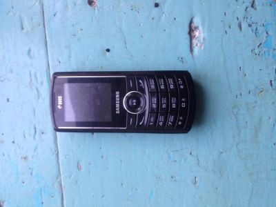 Лот: 5199873. Фото: 1. Samsung E2232 продам. Кнопочные мобильные телефоны