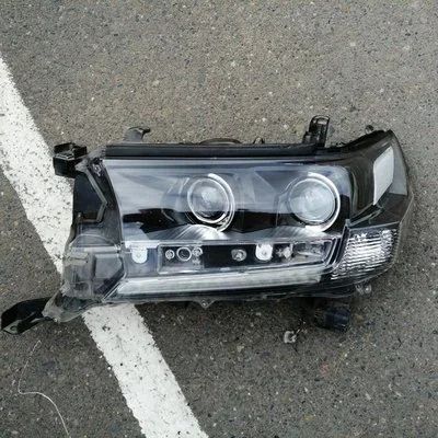 Лот: 14618813. Фото: 1. Фара Toyota LC200 8110660P40. Оптика и освещение