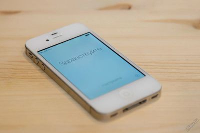 Лот: 5795515. Фото: 1. iPhone 4s, белый, 16Gb. Смартфоны