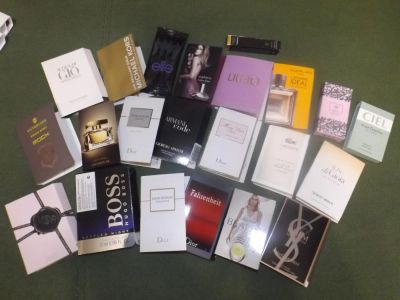 Лот: 8251654. Фото: 1. Набор пробников духов. Женская парфюмерия