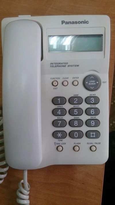 Лот: 8521853. Фото: 1. Телефон Panasonic KX-TSC10RUW... Проводные телефоны