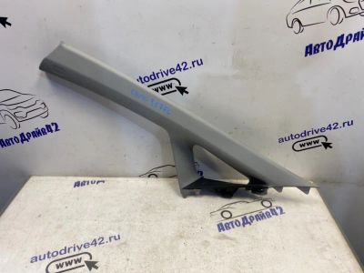 Лот: 21711018. Фото: 1. накладка стойки Honda Civic 4D... Двигатель и элементы двигателя