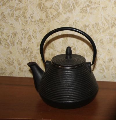 Лот: 21085280. Фото: 1. Чайник заварочный чугун с ситечком... Чайники, заварники, турки